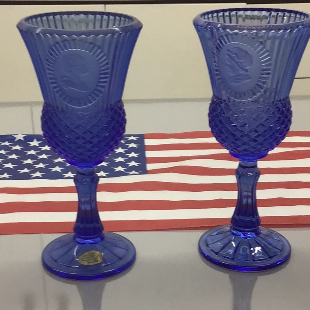 FOSTORIA VINTAGE GEORGE AND MARTHA WASHINGTON FROSTED COBALT BLUE GOBLETS